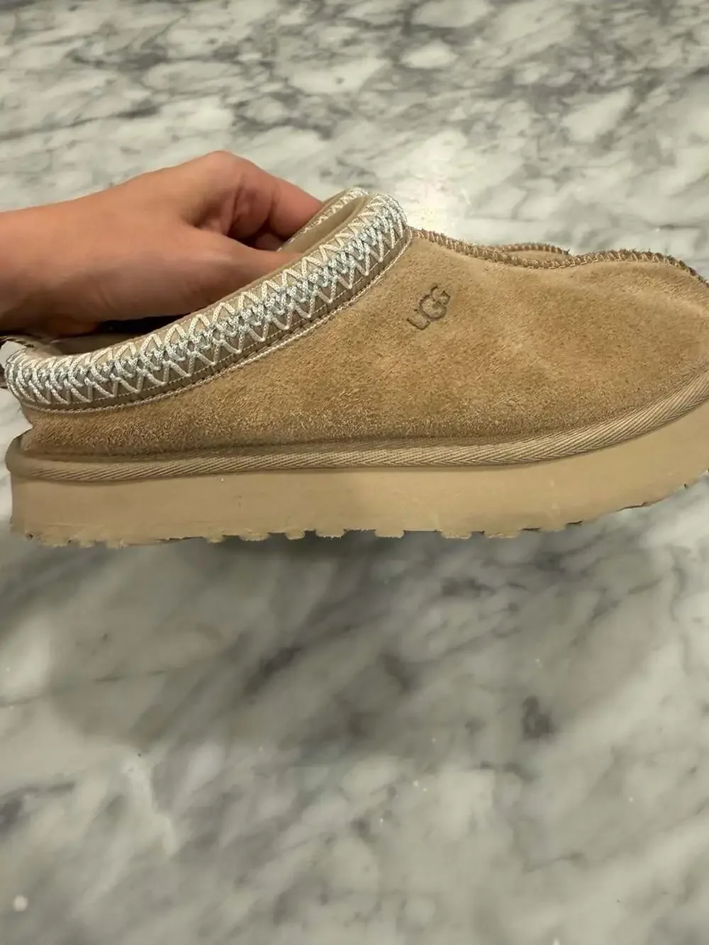 UGG Kids' Tasman Chestnut Suede Slides Size 4